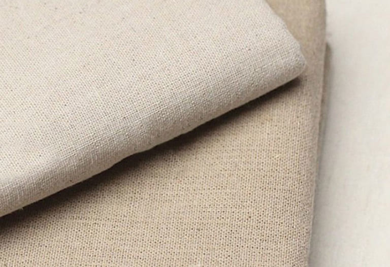 Đặc biệt khi may áo đồng phục số lượng ít cho trẻ em thì càng phải quan tâm đến chất liệu vải có tốt hay không. Tránh trường hợp da trẻ dễ bị ngứa ngáy, nổi mẩn đỏ, nóng bức,... Đặc biệt khi may áo đồng phục số lượng ít cho trẻ em thì càng phải quan tâm đến chất liệu vải có tốt hay không. Tránh trường hợp da trẻ dễ bị ngứa ngáy, nổi mẩn đỏ, nóng bức,...