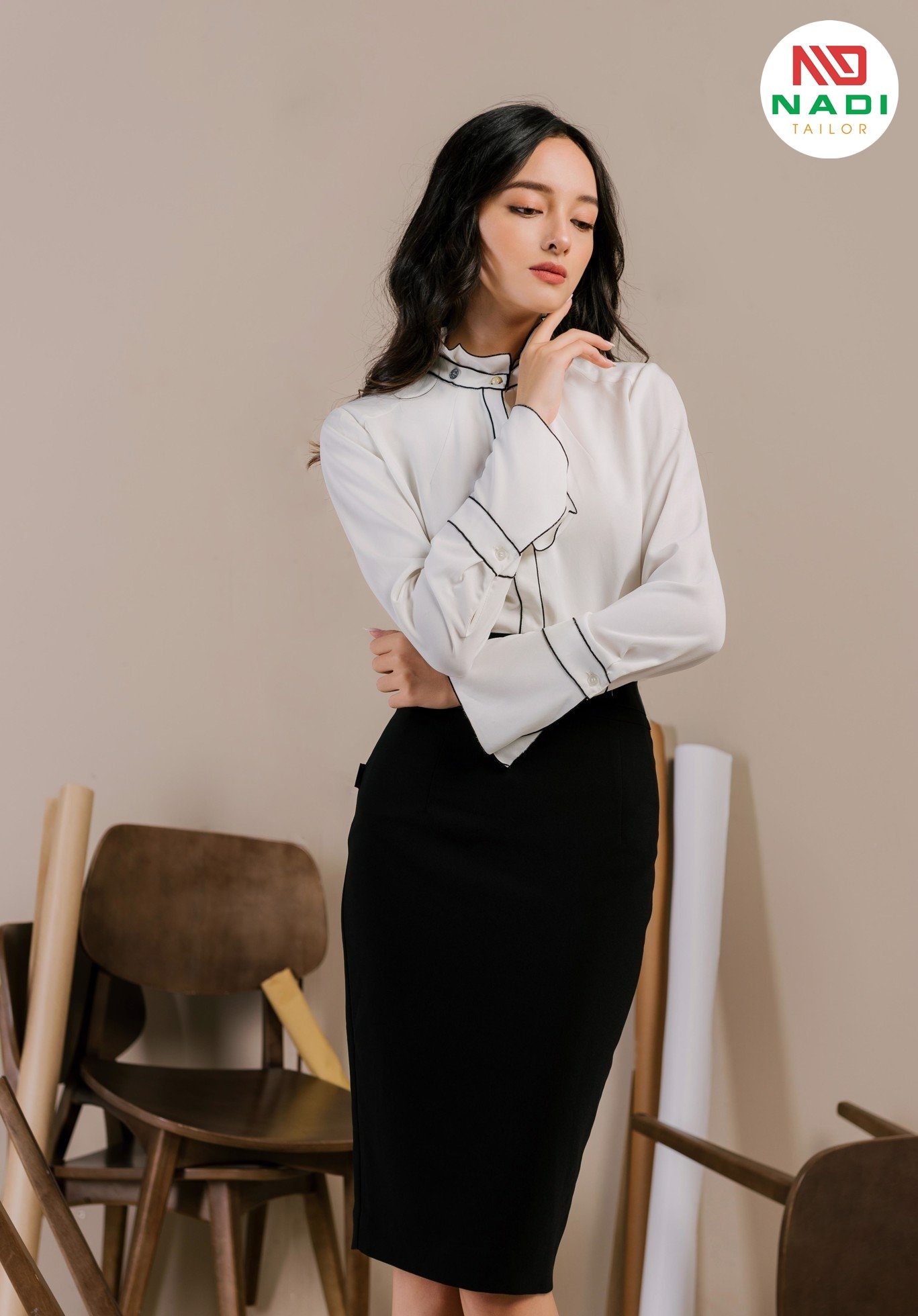 Chân váy đồng phục nữ nhẹ nhàng nữ tính nhưng không kém phần sang trọng Chân váy đồng phục nữ