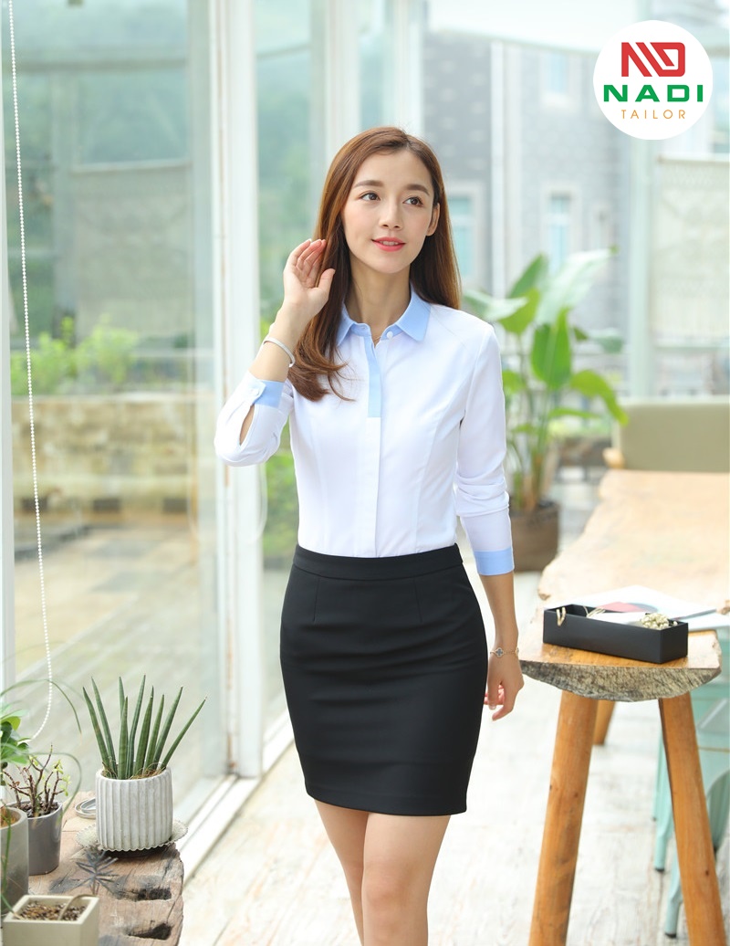 Đồng phục áo sơ mi kết hợp với chân váy là sự lựa chọn hoàn hảo cho nhân viên tại các công ty Đồng phục áo sơ mi kết hợp với chân váy