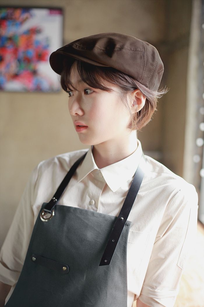 Beret Hat là loại mũ khá phổ biến trong các nhà hàng hiện nay. Hay ở Việt Nam còn gọi là mũ nồi, khá thời trang và linh hoạt trong lựa chọn màu sắc. Beret Hat là loại mũ khá phổ biến trong các nhà hàng hiện nay. Hay ở Việt Nam còn gọi là mũ nồi, khá thời trang và linh hoạt trong lựa chọn màu sắc.
