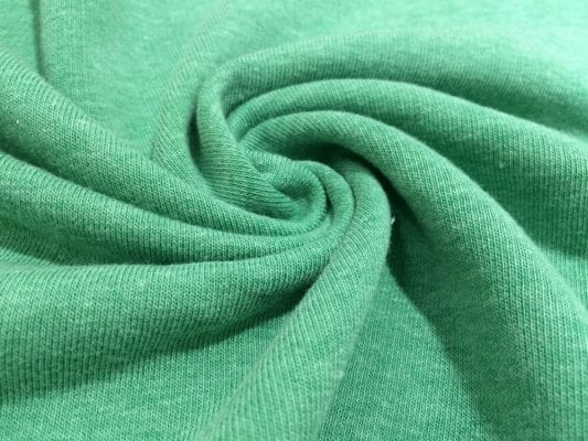 Để có những bộ đồng phục học sinh trung học ưng ý mà còn phải lựa chọn đúng chất vải