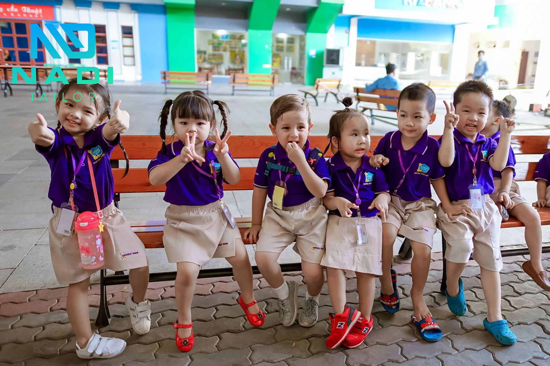 Đồng phục cho các bạn nhỏ khi đến trường giúp tiết kiệm thời gian và chi phí cho phụ huynh Đồng phục cho các bạn nhỏ khi đến trường giúp tiết kiệm thời gian và chi phí cho phụ huynh