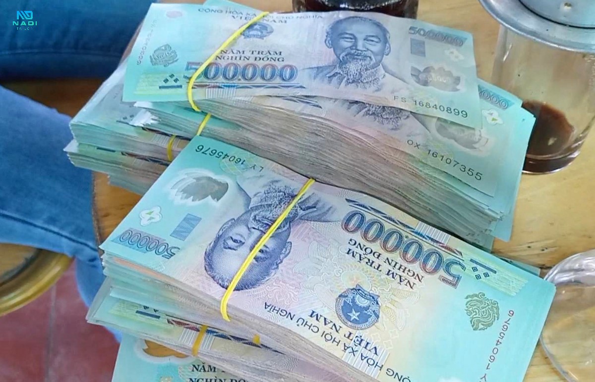 Vốn là yếu tố cần quan tâm nhất để mở nhà hàng. Bạn cần phải chuẩn bị số tiền của mình một cách cẩn thận Vốn là yếu tố cần quan tâm nhất để mở nhà hàng. Bạn cần phải chuẩn bị số tiền của mình một cách cẩn thận