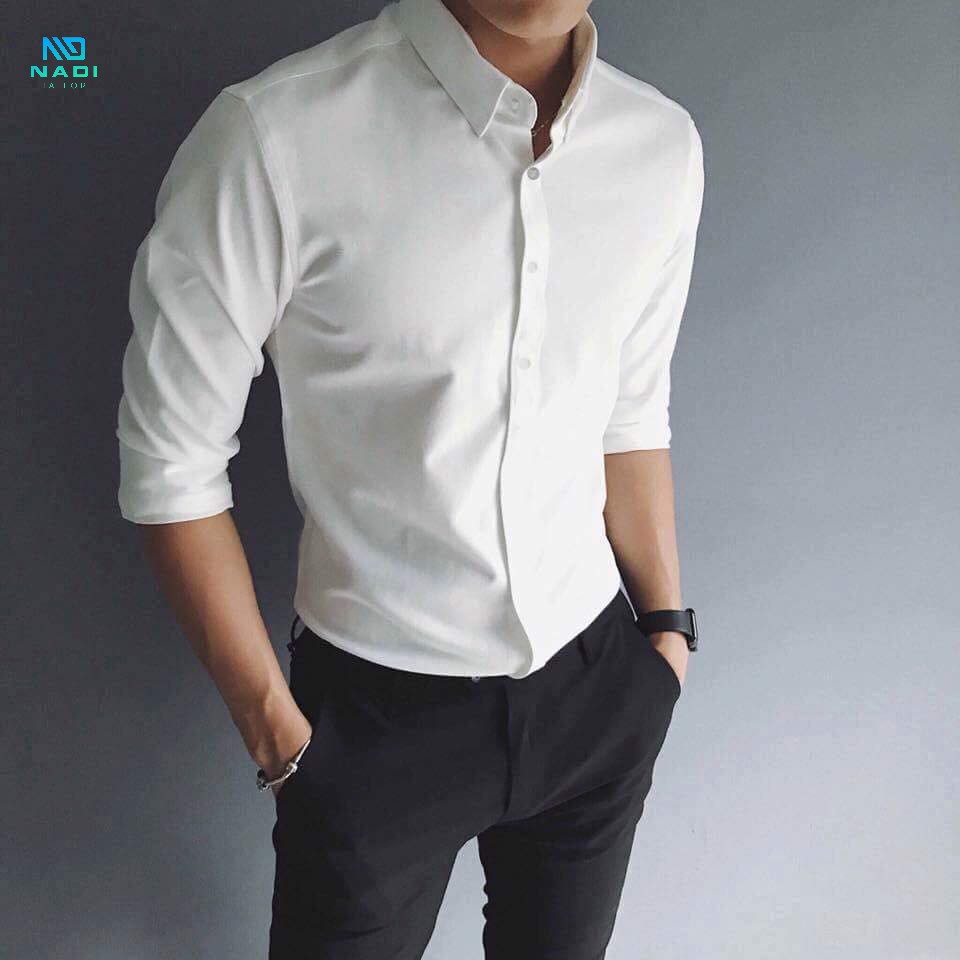 Nếu bạn quá gầy hoặc quá béo; đây không phải là chiếc áo sơ mi dành cho bạn. Nếu bạn quá gầy hoặc quá béo; đây không phải là chiếc áo sơ mi dành cho bạn.