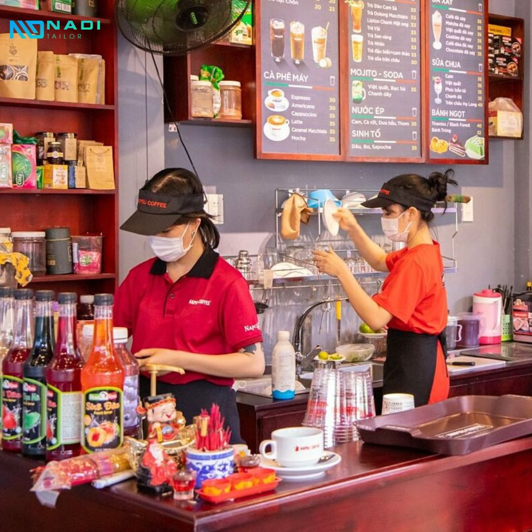 Nên ưu tiên chọn những tông màu trung tính, màu pastel cho đồng phục nhằm tạo nên vẻ đẹp nhẹ nhàng gần gũi sang trọng cho doanh nghiệp Nên ưu tiên chọn những tông màu trung tính, màu pastel cho đồng phục nhằm tạo nên vẻ đẹp nhẹ nhàng gần gũi sang trọng cho doanh nghiệp