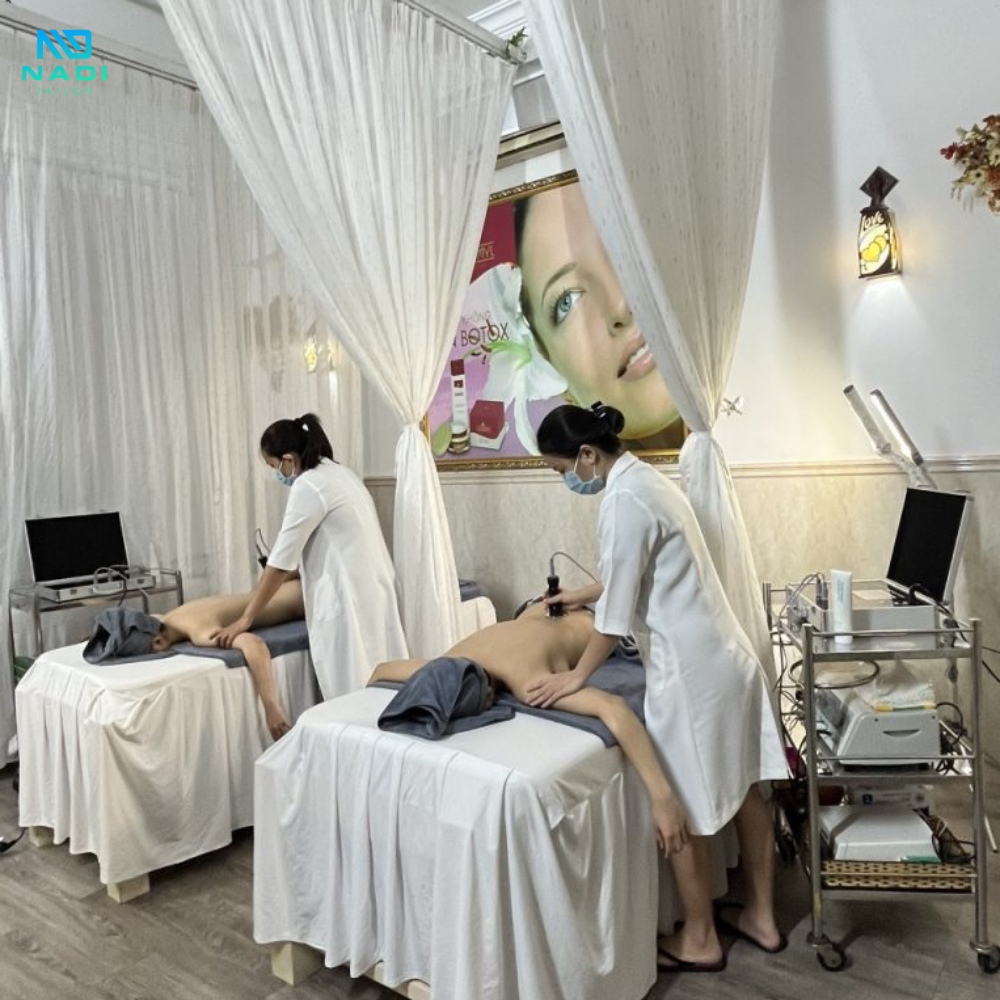 Các đồ dùng, nội thất và trang thiết bị cơ bản trong spa Các đồ dùng, nội thất và trang thiết bị cơ bản trong spa