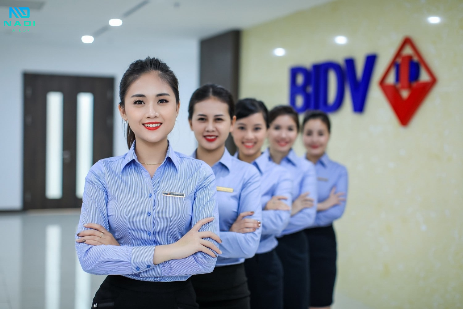Đòng phục ngân hàng BIDV trẻ trung, thanh lịch Đòng phục ngân hàng BIDV trẻ trung, thanh lịch