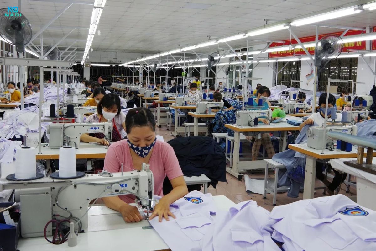 Các dịch vụ chính của xưởng may gia công quần áo uy tín theo yêu cầu của khách hàng tại TPHCM Các dịch vụ chính của xưởng may gia công quần áo uy tín theo yêu cầu của khách hàng tại TPHCM