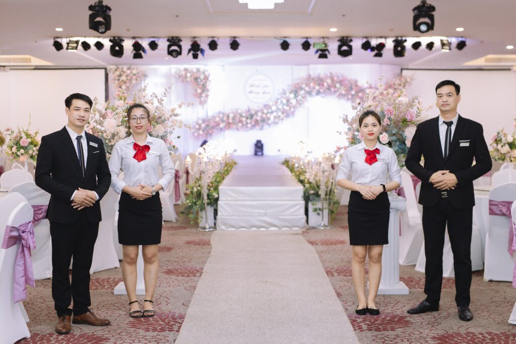 Mô Hình Nhà Hàng Tiệc Cưới Để Kinh Doanh Cần Chuẩn Bị Gì?