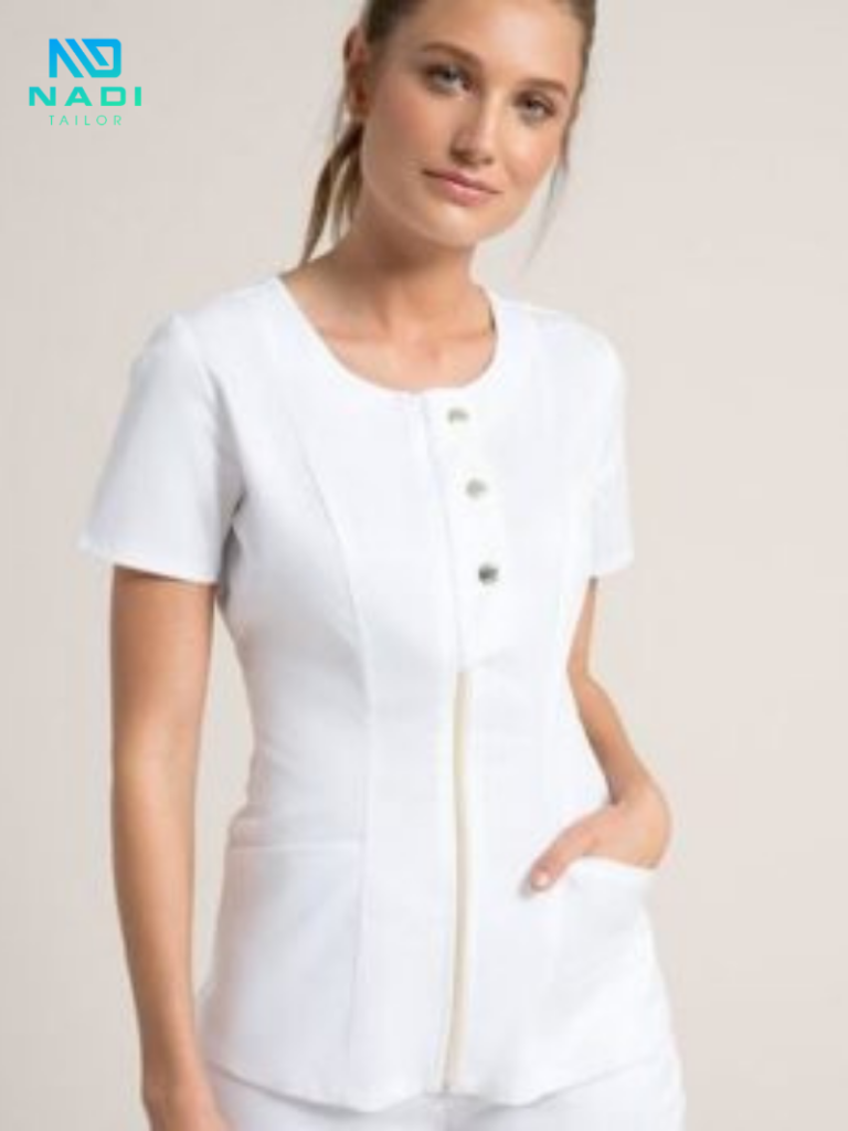 Tips phối áo blouse cổ tròn cho phong cách thanh lịch