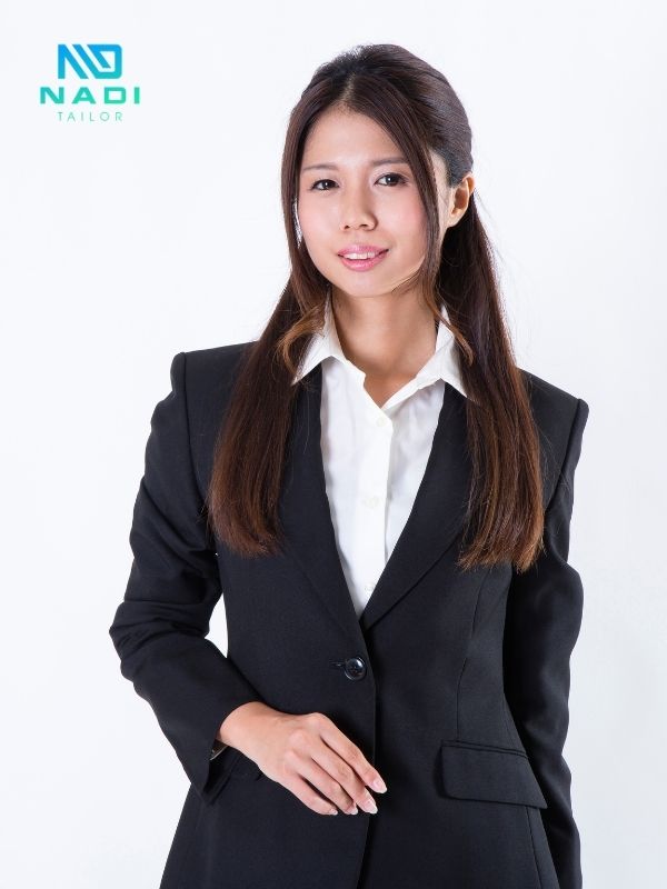 Yếu tố tạo nên một bộ vest nữ công sở cao cấp, quý phái