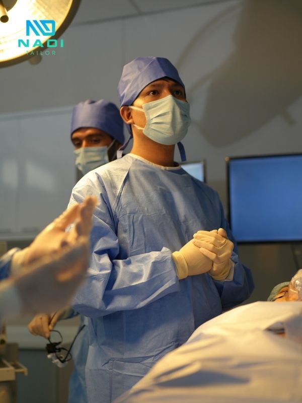 Lợi ích của việc tuân thủ quy định đồng phục phòng mổ