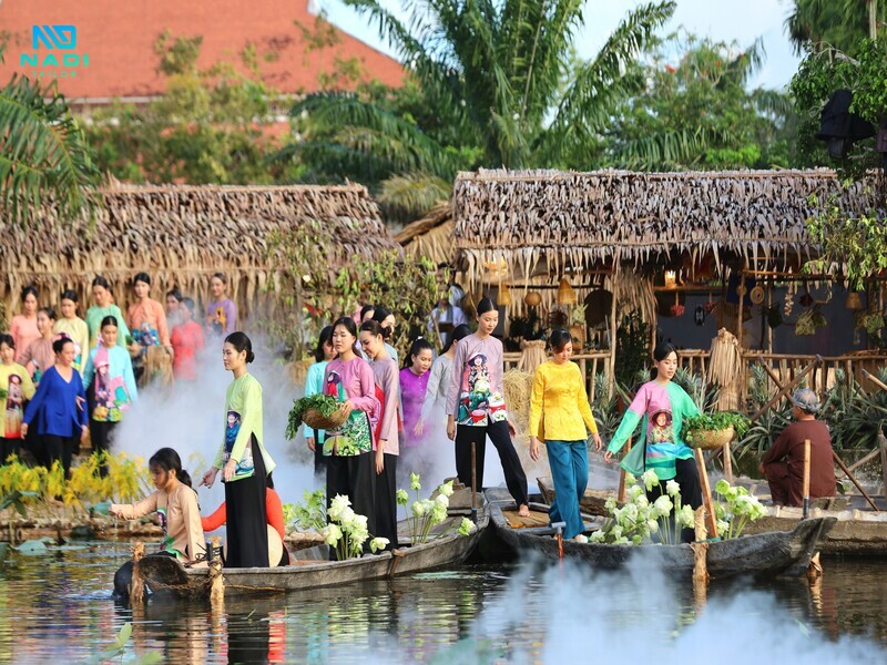 Việc lựa chọn áo bà ba làm đồng phục cho nhà hàng là một chiến lược xây dựng thương hiệu thông minh