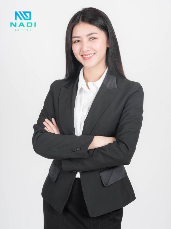 Bảo quản đồng phục công sở để giữ độ chuẩn form