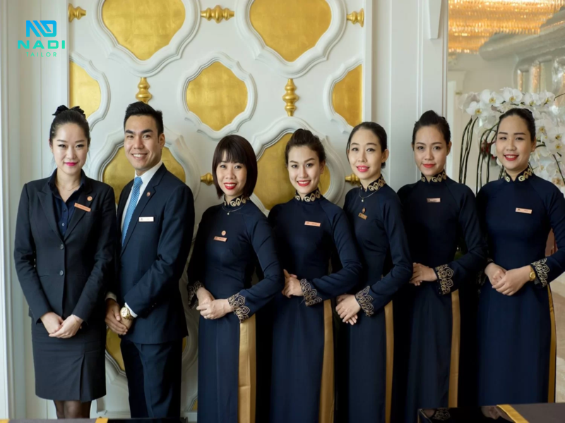 Các yếu tố ảnh hưởng đến giá đồng phục nhà hàng mùa đông