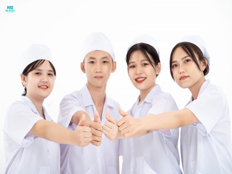 Đồng phục Nadi là lựa chọn hàng đầu cho đồng phục điều dưỡng may sẵn
