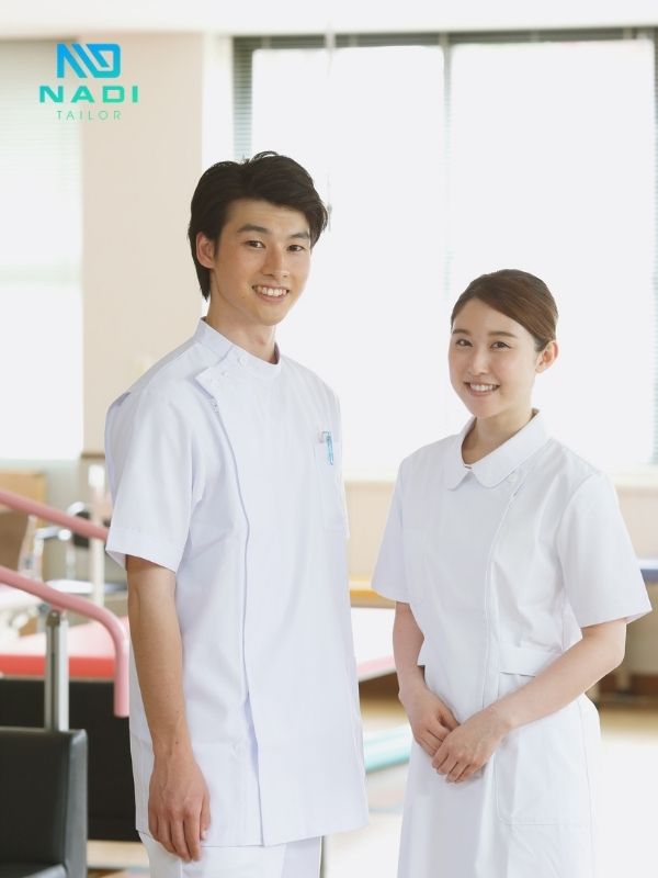 Công ty may đồng phục phòng khám theo yêu cầu