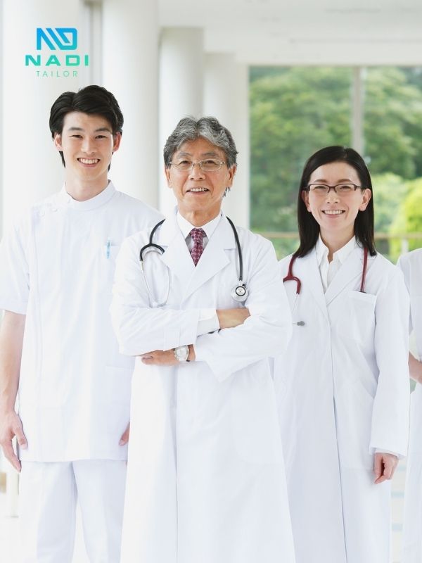 Tiêu chí lựa chọn xưởng may đồng phục phòng khám tại Quận 7 uy tín