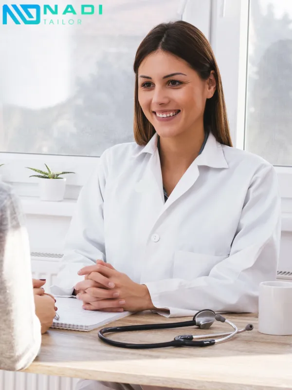 rong bối cảnh hiện nay, áo blouse nữ tay dài không chỉ là biểu tượng nghề nghiệp mà còn là trang phục giúp người mặc xây dựng hình ảnh chuyên nghiệp, đáng tin cậy trong mắt bệnh nhân.