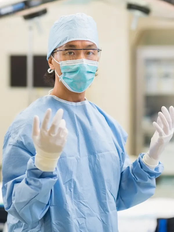 Chất liệu áo choàng phẫu thuật: Yếu tố quyết định sự an toàn trong phòng mổ