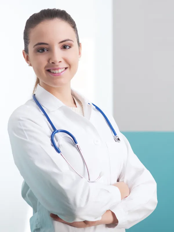 Tại Sao Áo Blouse Nữ Tay Dài Là Sự Lựa Chọn Hàng Đầu Trong Ngành Y?